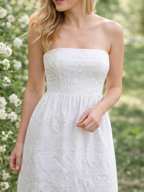 🆕 OLD NAVY Strapless Eyelet Dress 8